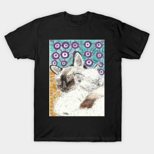 Mother and baby Siamese cat kitten T-Shirt